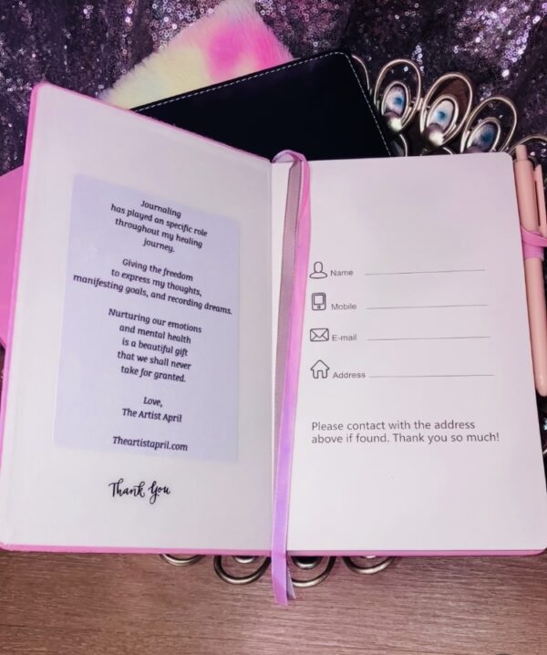 Pink “Diamond Signature Lips” Journal